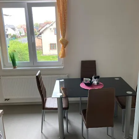 V Raji Appartement *